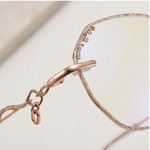 The Signature - Pale Gold