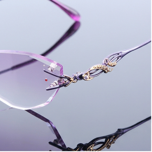 The Essential - Purple-Photo Violet