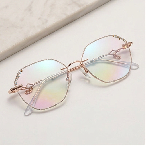 The Signature - Pale Gold